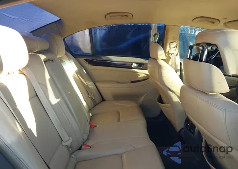 2011 Hyundai Genesis 3.8 z USA, uszkodzony, nr VIN KMHGC4DE3BU136990